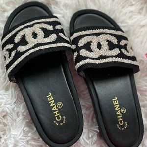 Designer inspired slide/ slip on unused size 6.5 US SIZE , perfect condition .